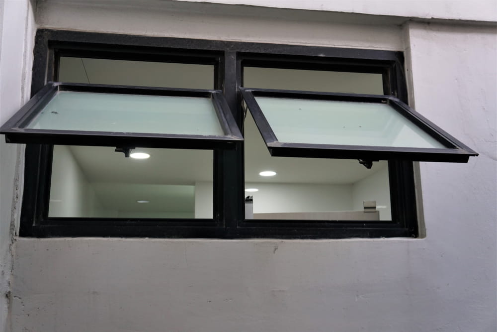 Bien ventiler les endroits sujets à l’humidité dans la maison : conseils et solutions efficaces